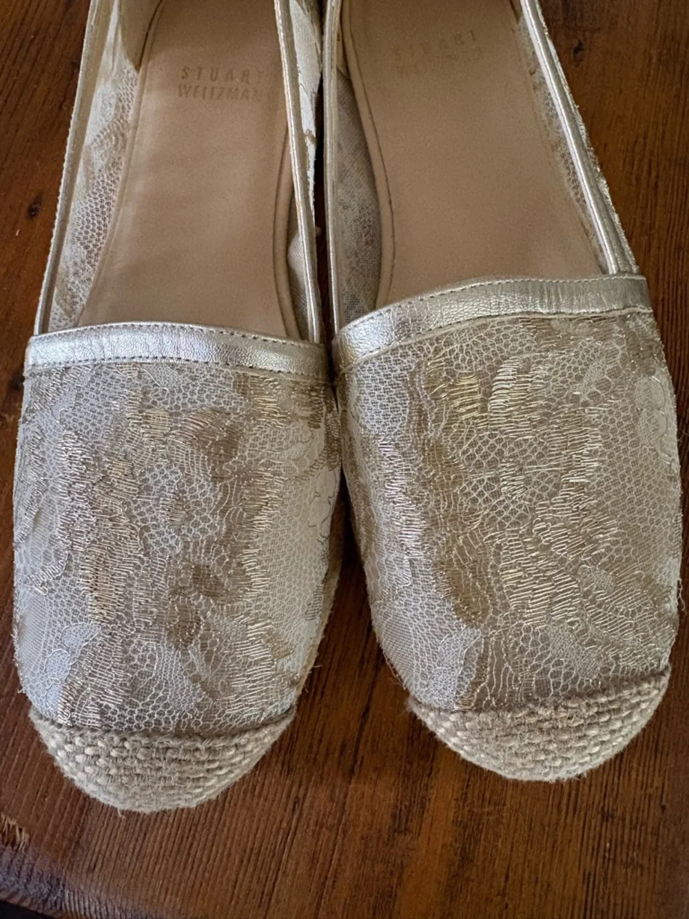 Stuart Weitzman Biarritz Espadrille Gold Lace Sheer Metallic Flats Sz 6.5